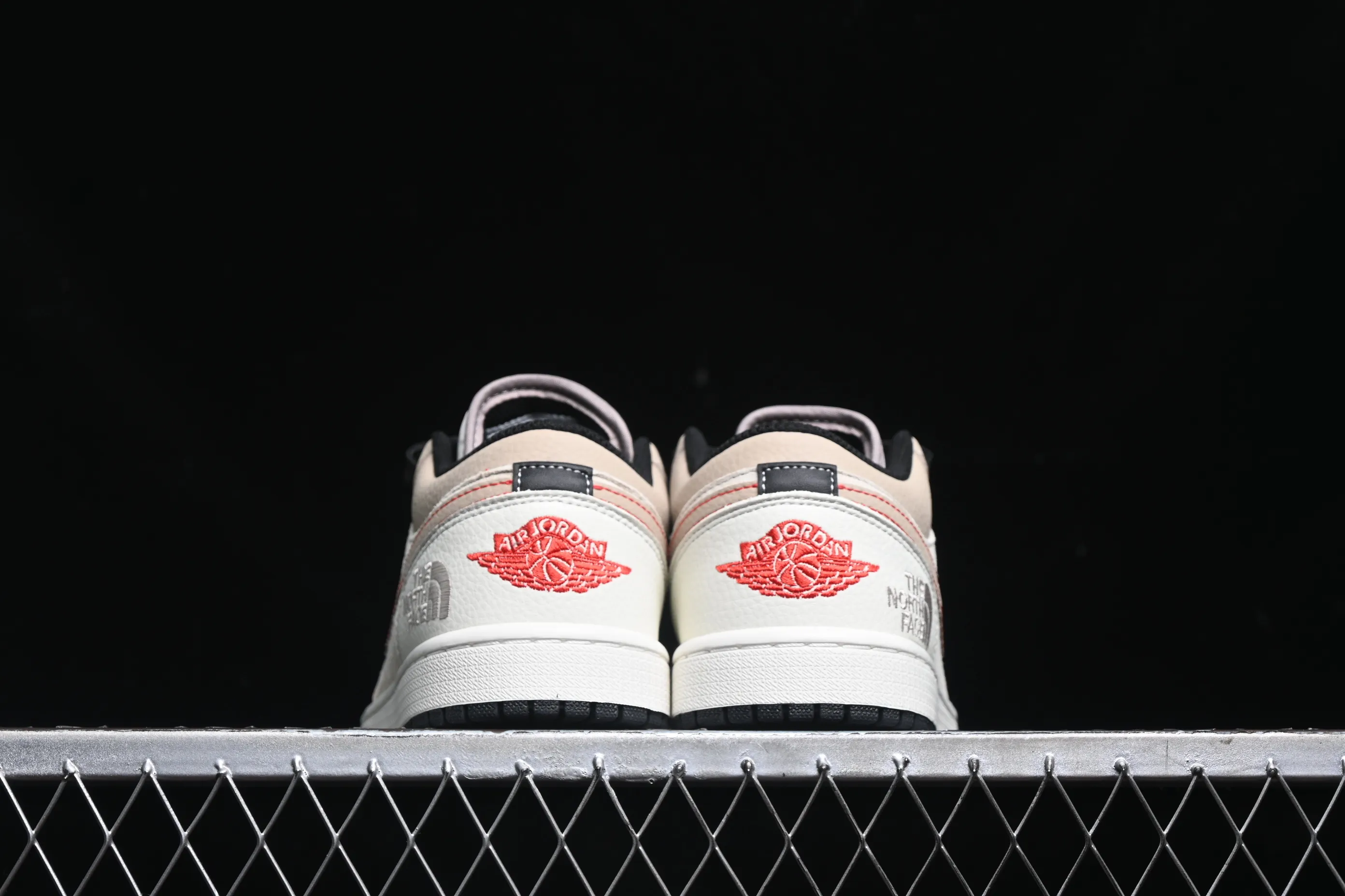 All Categories Air Jordan Jordan Series Basketball Shoes Air Jordan 1 Low Air Jordan 1 Low AJ1 Joe 1 North Face Collaboration-Law Brown High-end Customized Low-top Retro Basketball Shoes DC2024-033